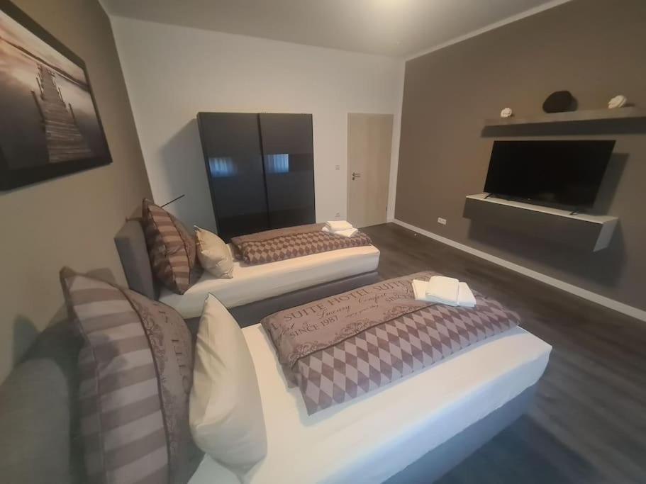 Apartament Suite 3 Bernburg Buitenkant foto