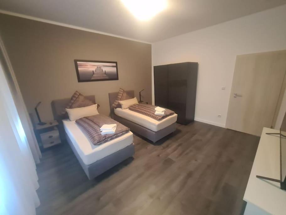 Apartament Suite 3 Bernburg Buitenkant foto