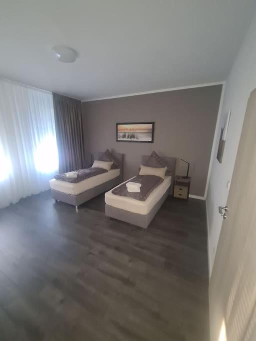 Apartament Suite 3 Bernburg Buitenkant foto