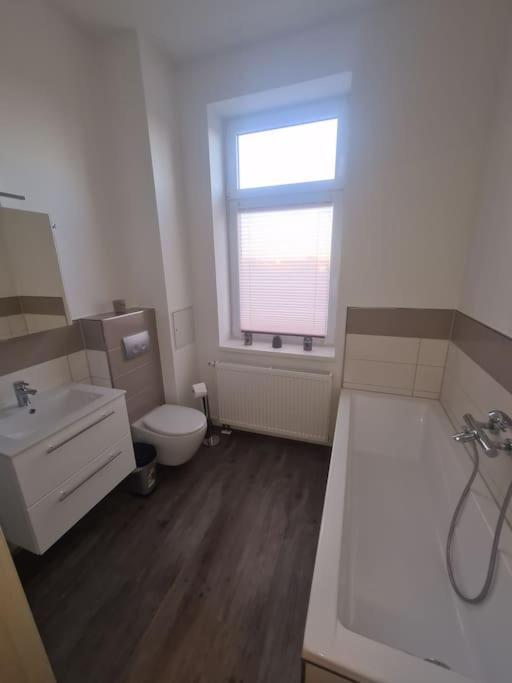 Apartament Suite 3 Bernburg Buitenkant foto